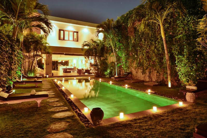 Villa Chocolat Seminyak Exterior foto