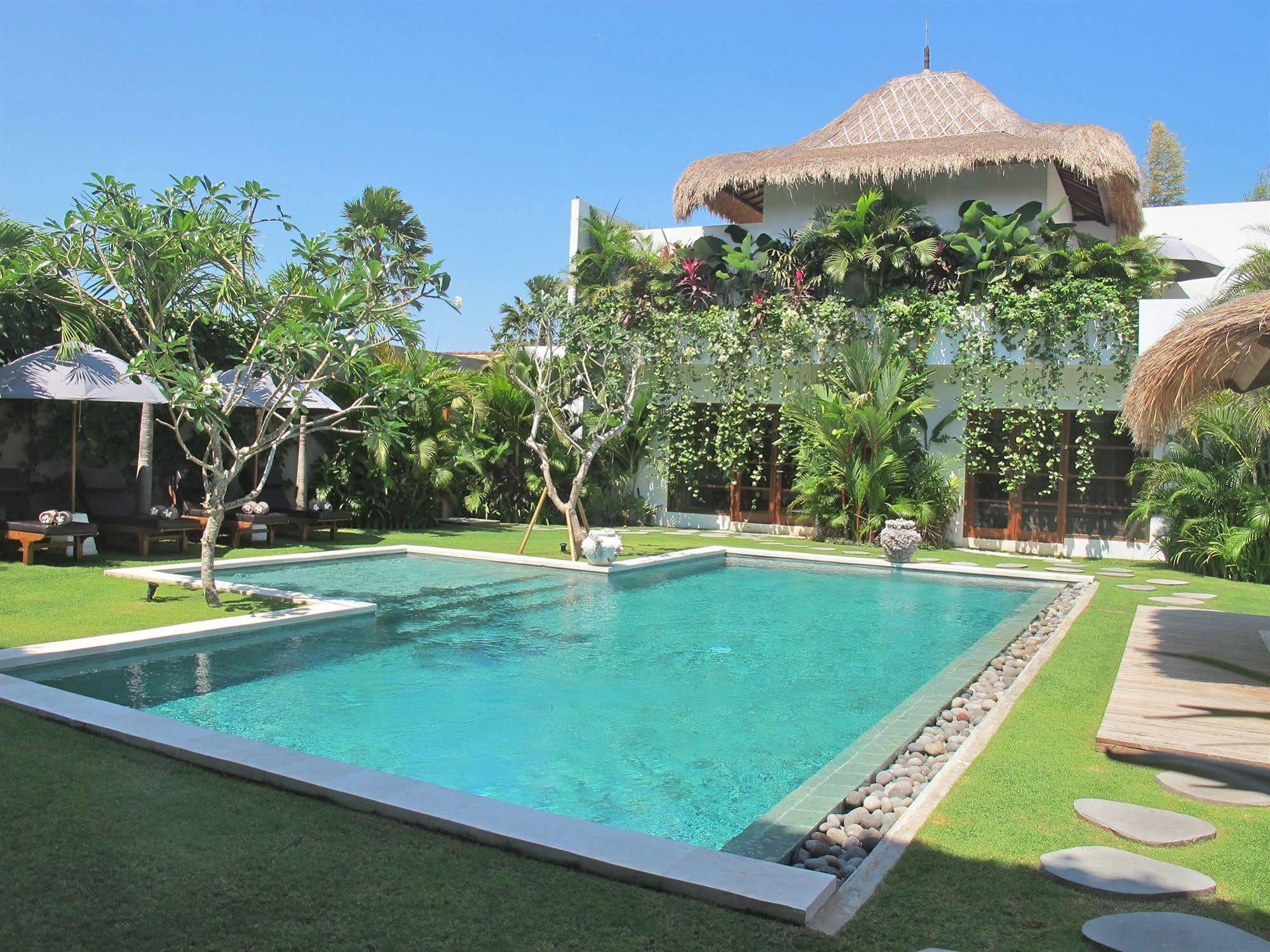 Villa Chocolat Seminyak Exterior foto
